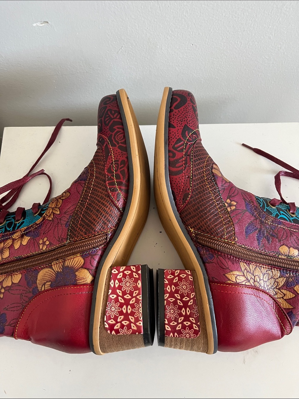 Women's Floral Lace-Up Ankle Boots in Burgundy and Teal Size 39 - Picture 5 of 7